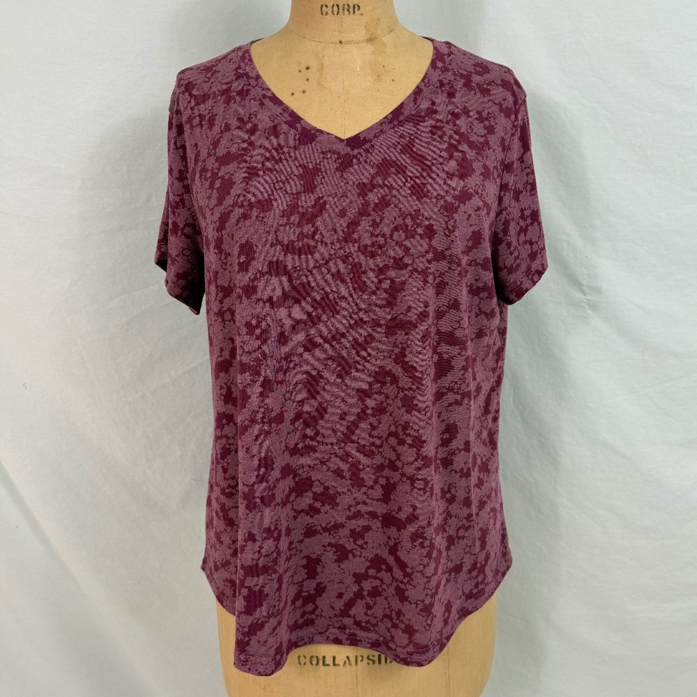 Tek Gear Essential Short Sleeve Fuchsia Athletic V-neck Size PXL